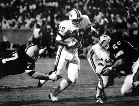 Portrait of Memphis Southmen Paul Warfield , Larry Csonka , and Jim News  Photo - Getty Images